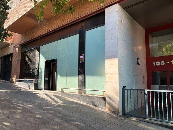 Local comercial en Alquiler en Carrer de Calderón de la Barca, 106 en El Carmel