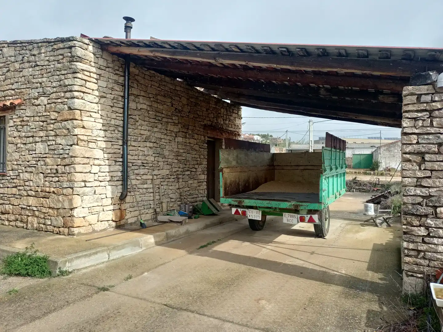 Vista exterior de Nave industrial en venta en Cañada del Hoyo