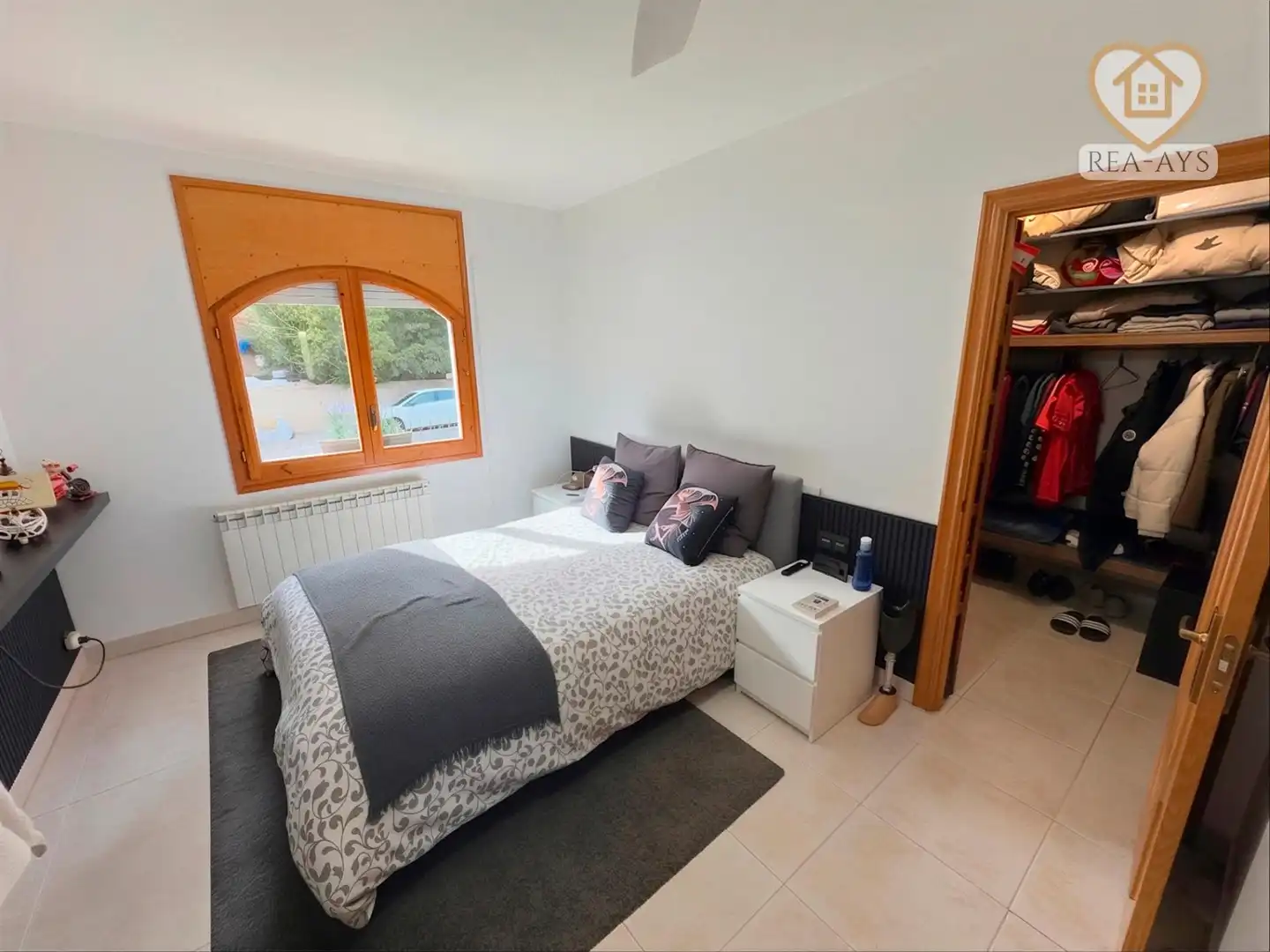 Habitación de Casa o chalet en venta en Vallirana con Calefacción, Jardín privado y Terraza