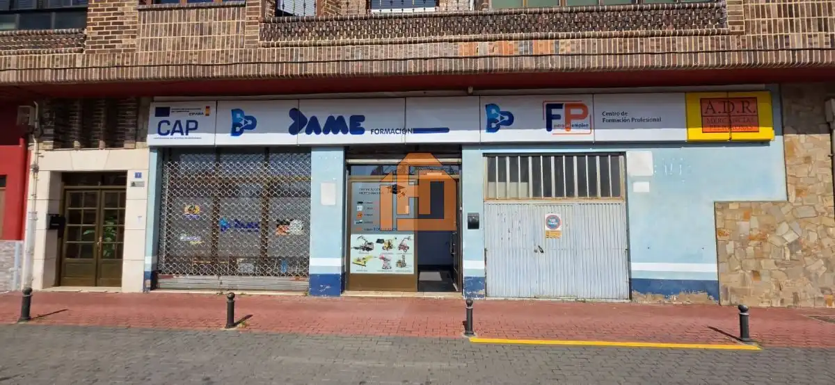 Local de alquiler en La Robla , León
