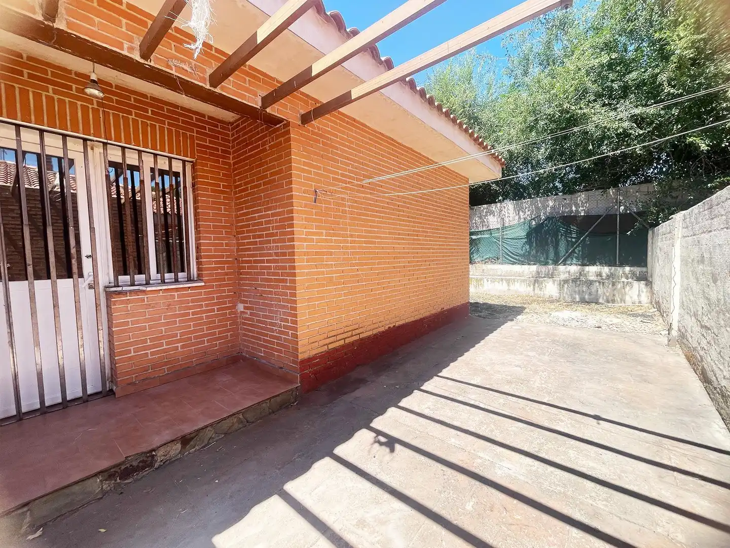 Vista exterior de Casa o chalet en venta en La Mata con Jardín privado