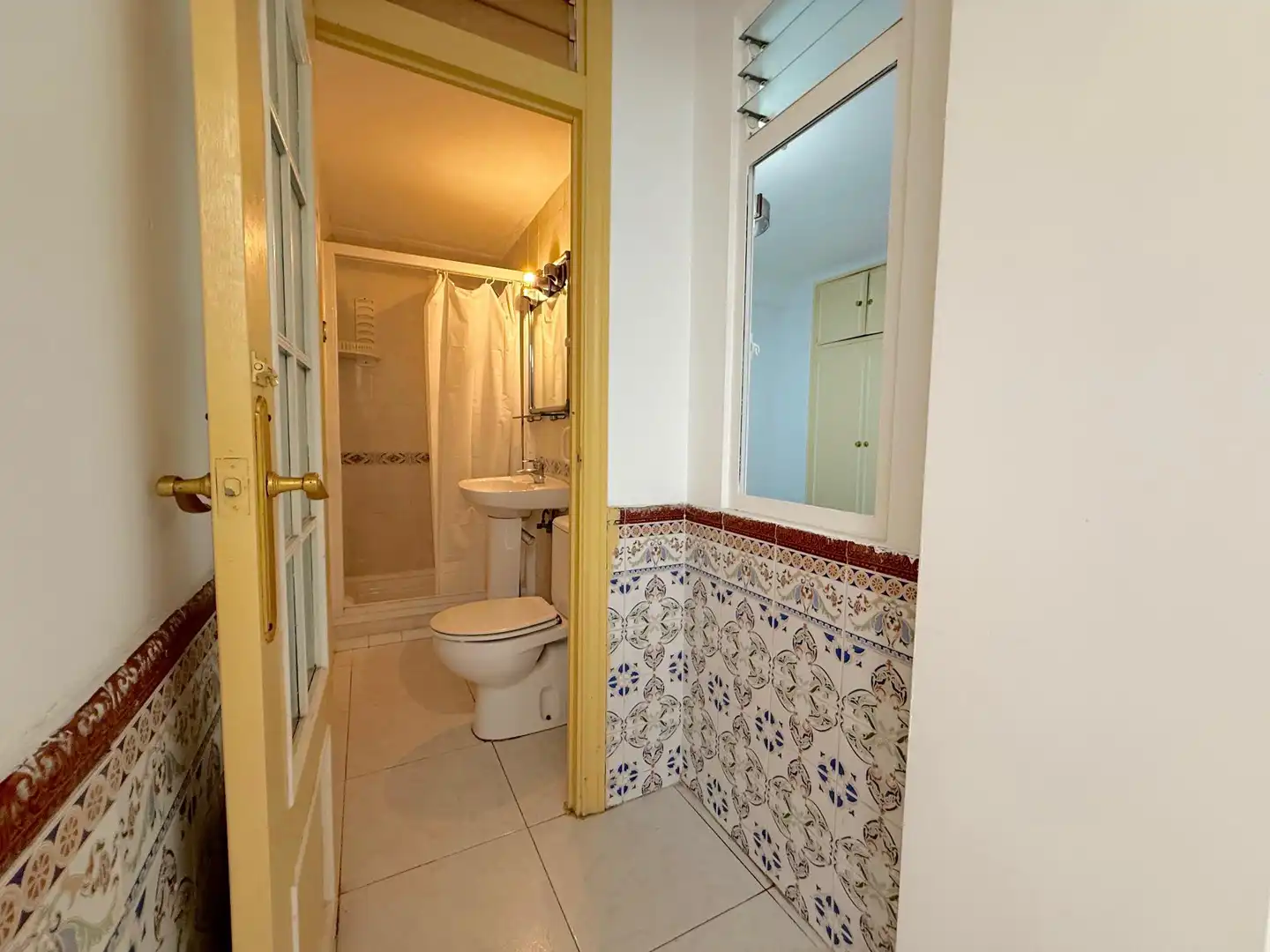 Baño de Apartamento en venta en Benidorm