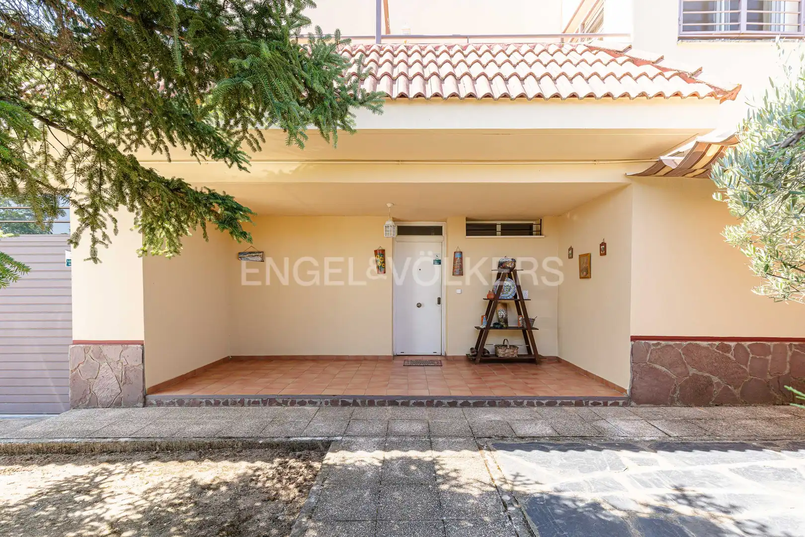 Vista exterior de Casa o xalet en venda en Galapagar amb Calefacció, Jardí privat i Terrassa