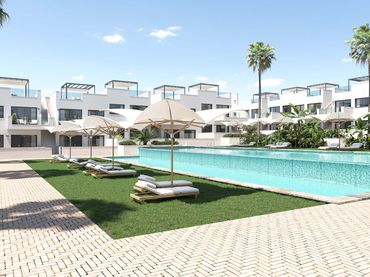 Bungalow avec piscine à vendre à Los Balcones - Los Altos