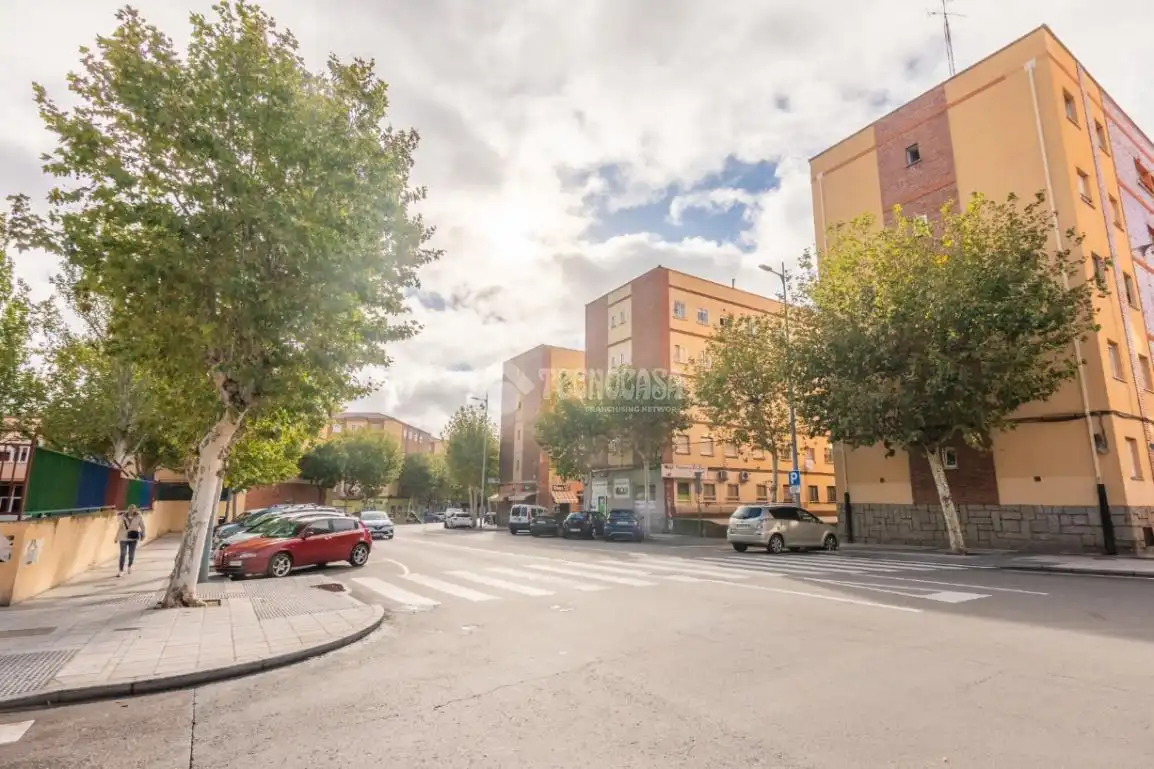 Vista exterior de Pis en venda en Salamanca amb Calefacció, Traster i Balcó