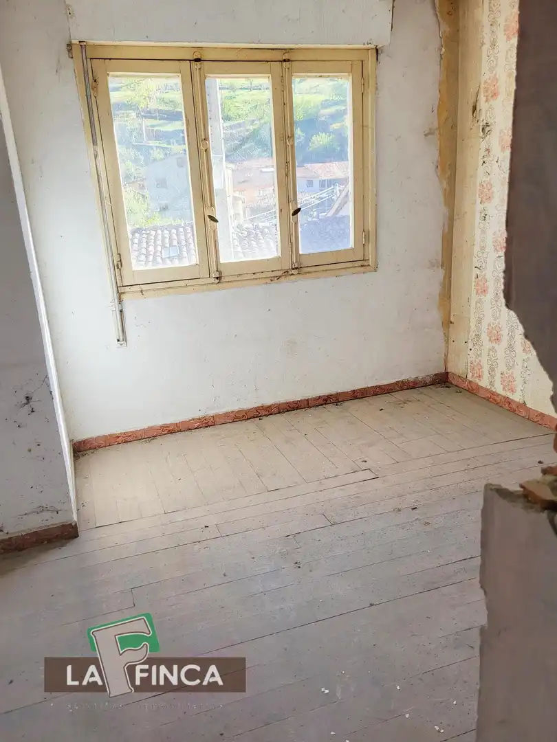 Houses for sale in Laviana  with Storage room