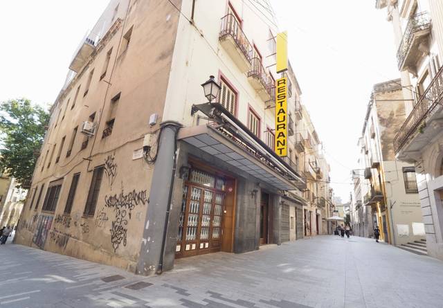 Local comercial en Alquiler en Carrer de la Jonquera, 24 en Centre