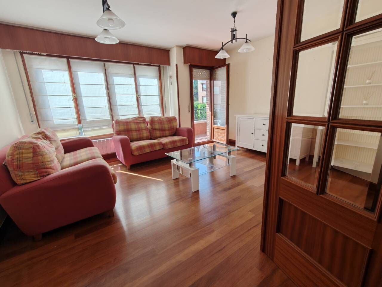 Sala d'estar de Pis de lloguer en Etxebarri amb Calefacció, Terrassa i Traster