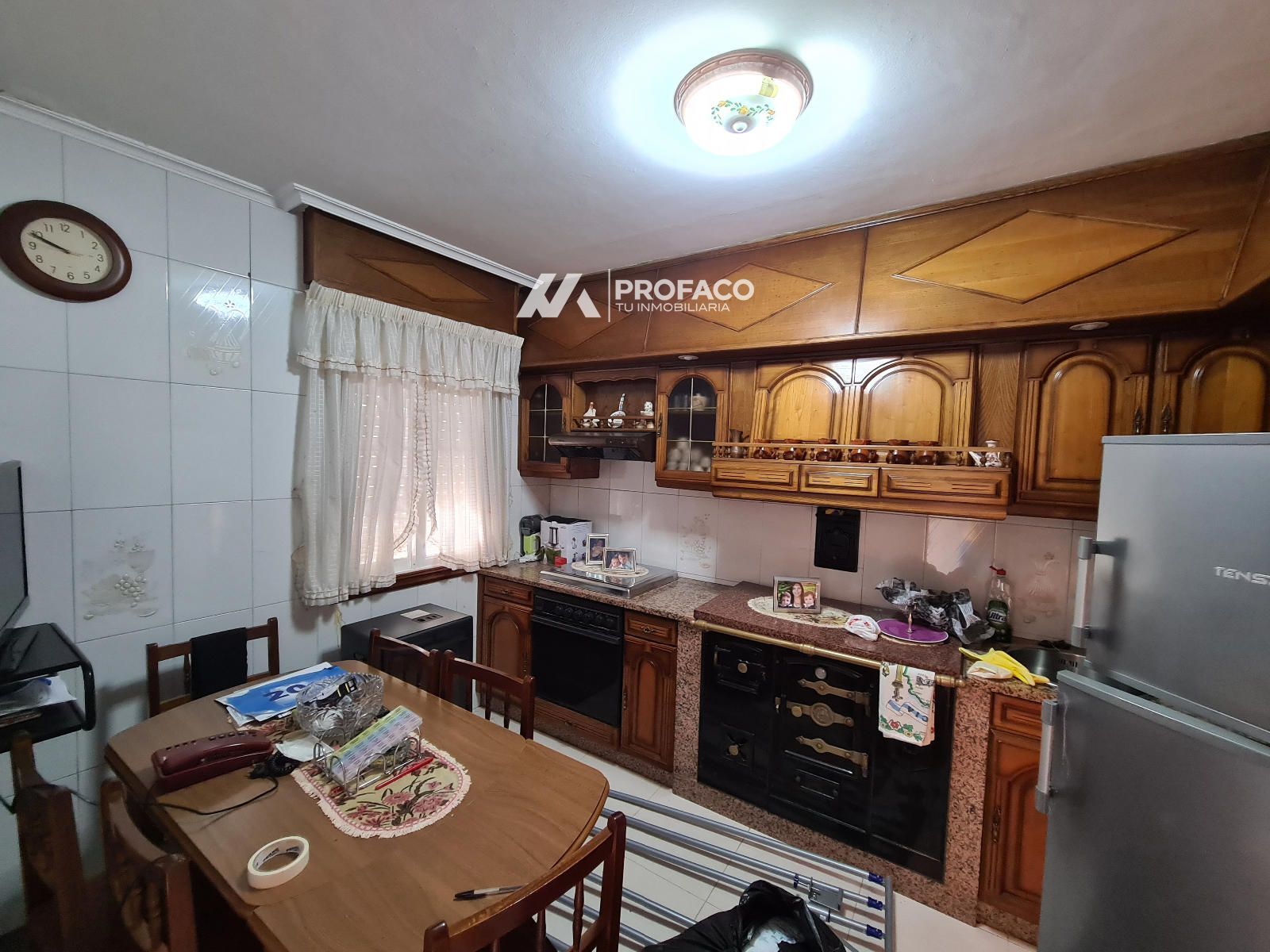 Kitchen of Flat to rent in Bembibre  with Heating, Parquet flooring and Furnished