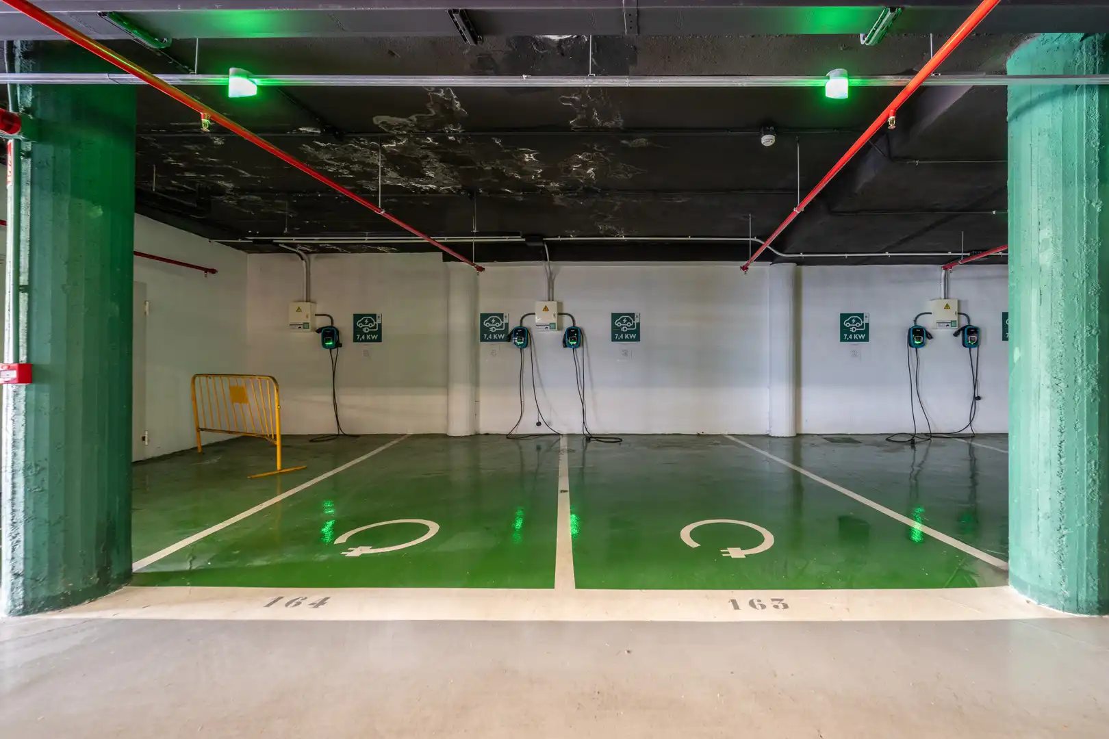 Parking de Local en venta en Nueva Andalucía