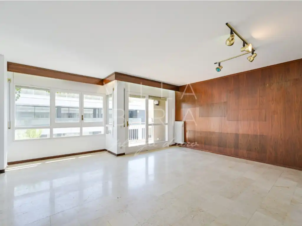 Wohnung zum Verkauf in Calle Joan Maragall, 34, Eixample Nord