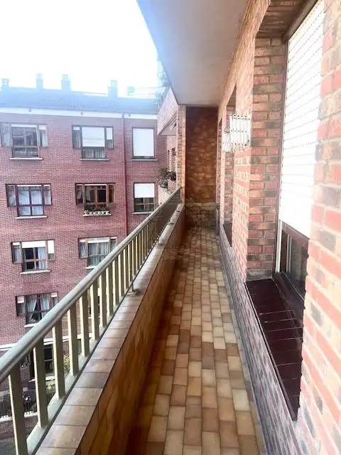 Piso de alquiler en San Pedro de Deusto - La Ribera