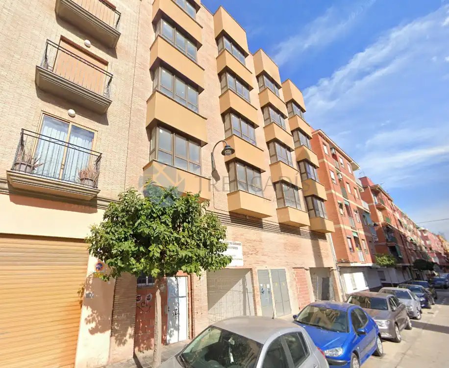 Locale commerciale in vendita a majoral