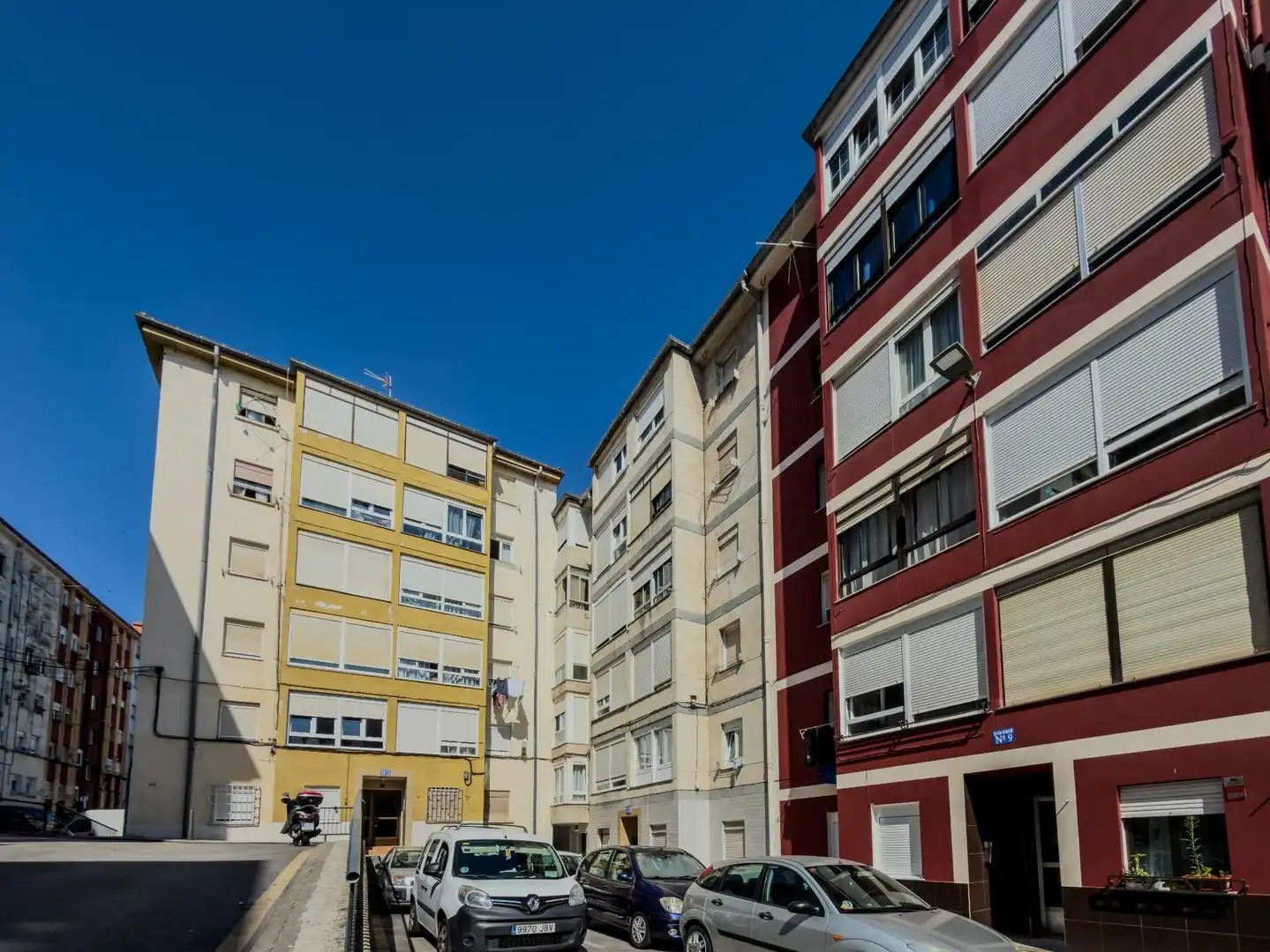 Außenansicht von Wohnung zum Verkauf in Santander mit Heizung