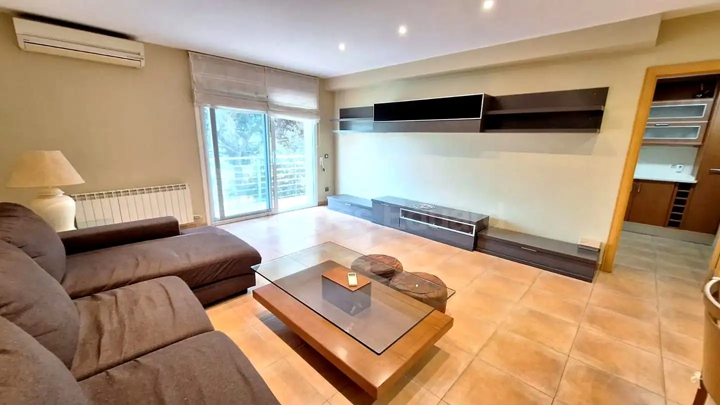 Sala d'estar de Casa o xalet en venda en Argentona amb Aire condicionat, Terrassa i Balcó