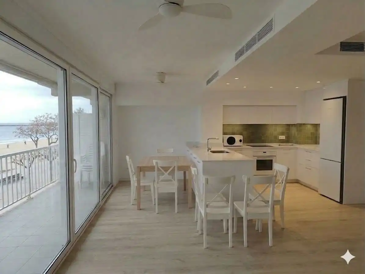 Apartament amb ascensor de lloguer a Passeig del Mar