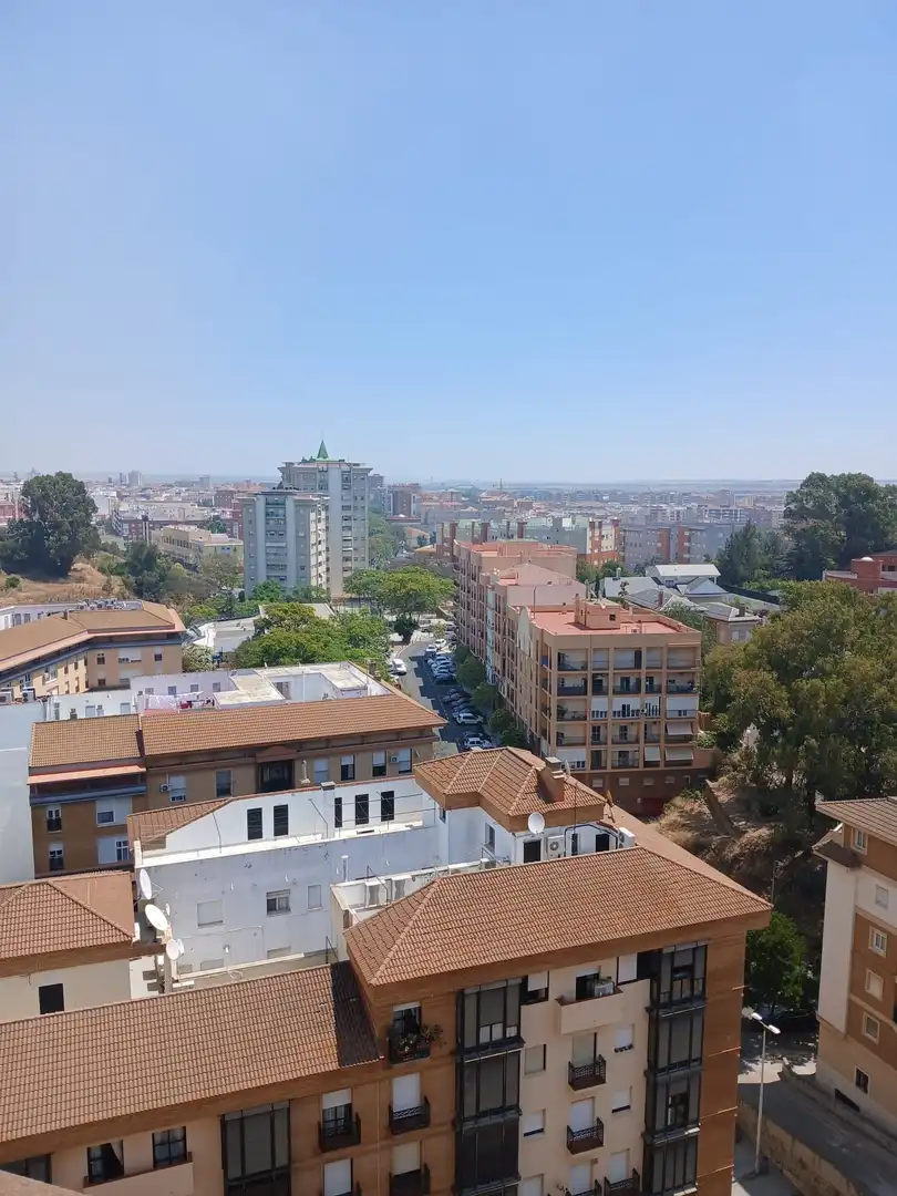 Vista exterior de Pis en venda en Huelva amb Aire condicionat, Calefacció i Terrassa