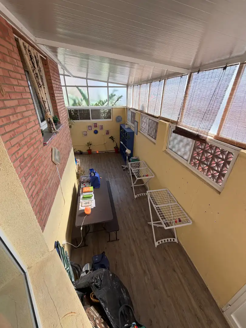 Piso en venta en La Línea de la Concepción con Aire acondicionado, Terraza y Amueblado