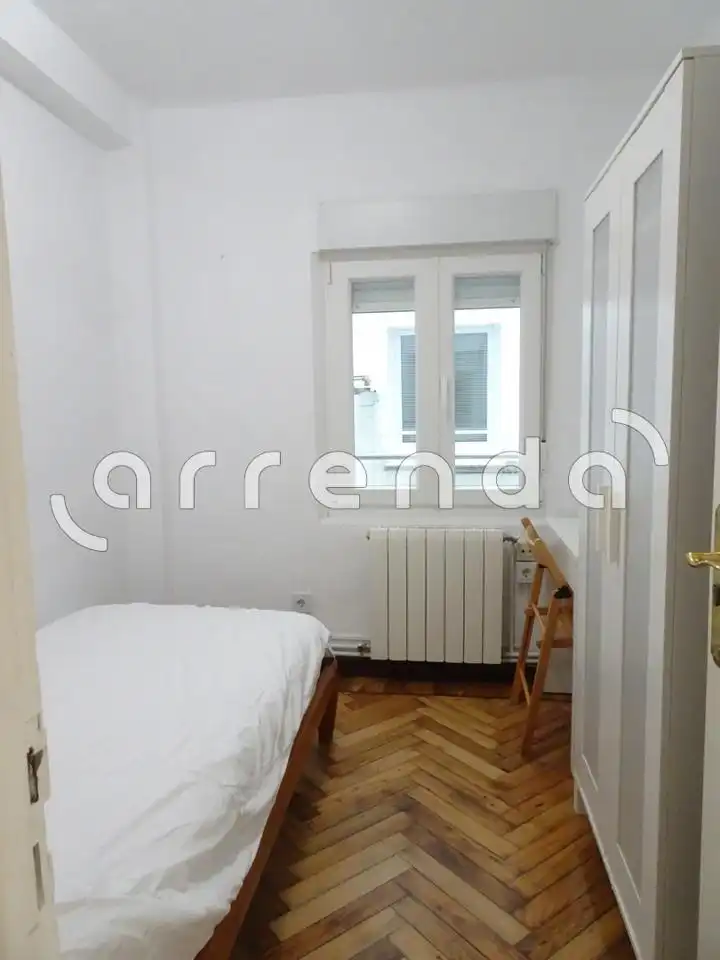Habitación de Piso de alquiler en Santander con Calefacción y Amueblado