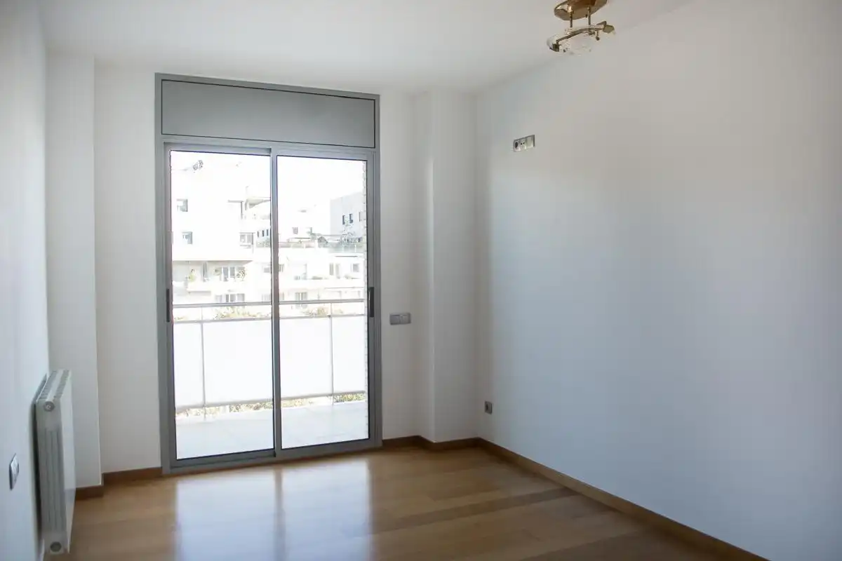 Bedroom of Flat for sale in Badalona  with Air Conditioner, Heating and Parquet flooring