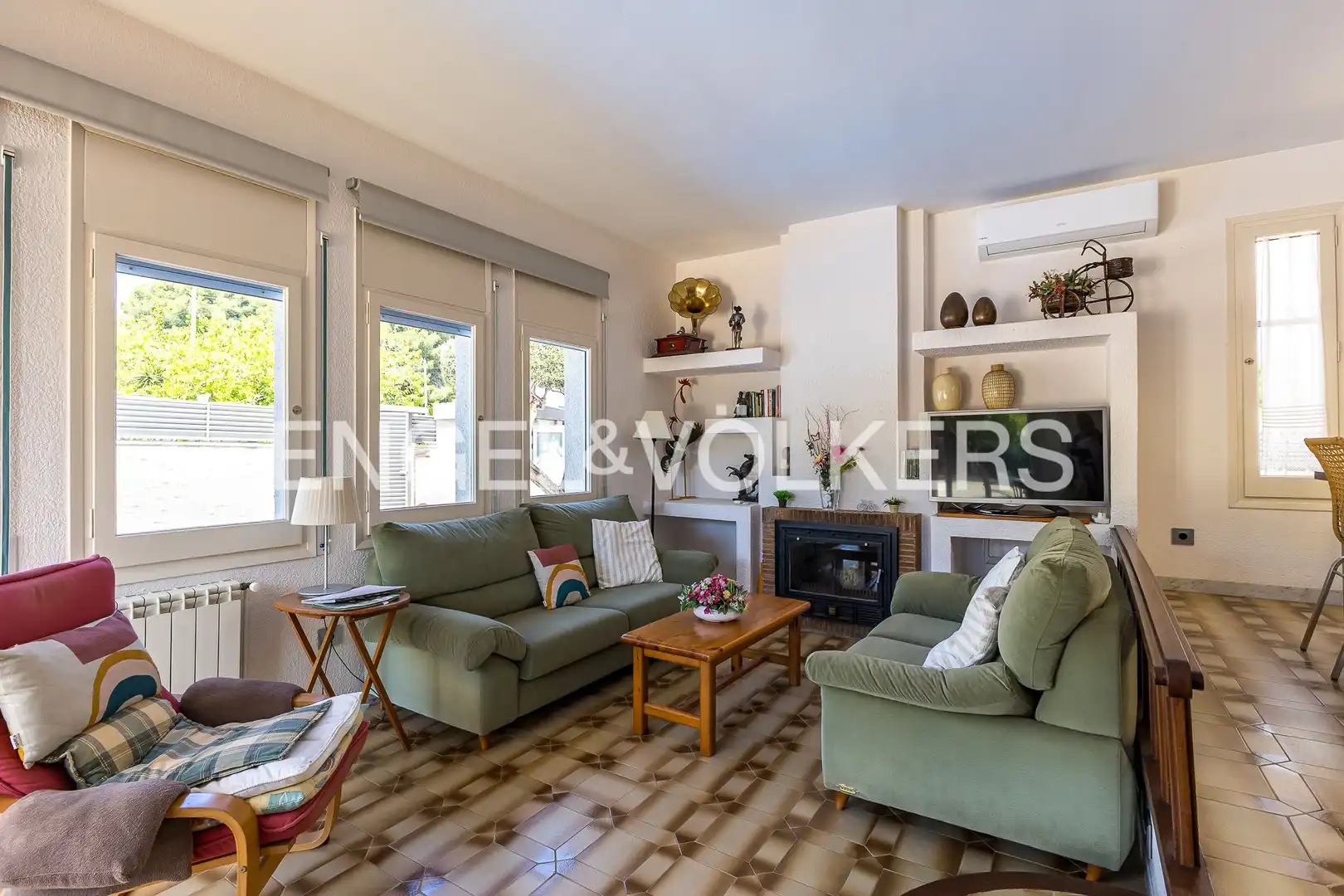 Exterior view of Houses for sale in Roda de Berà  with Air Conditioner, Heating and Private garden