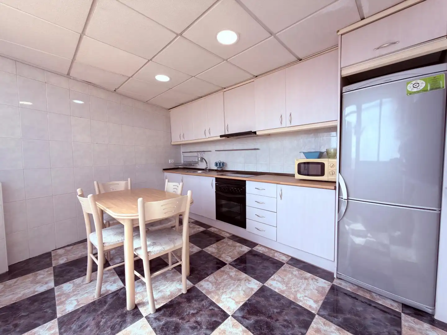 Cocina de Apartamento en venta en Alicante / Alacant con Terraza