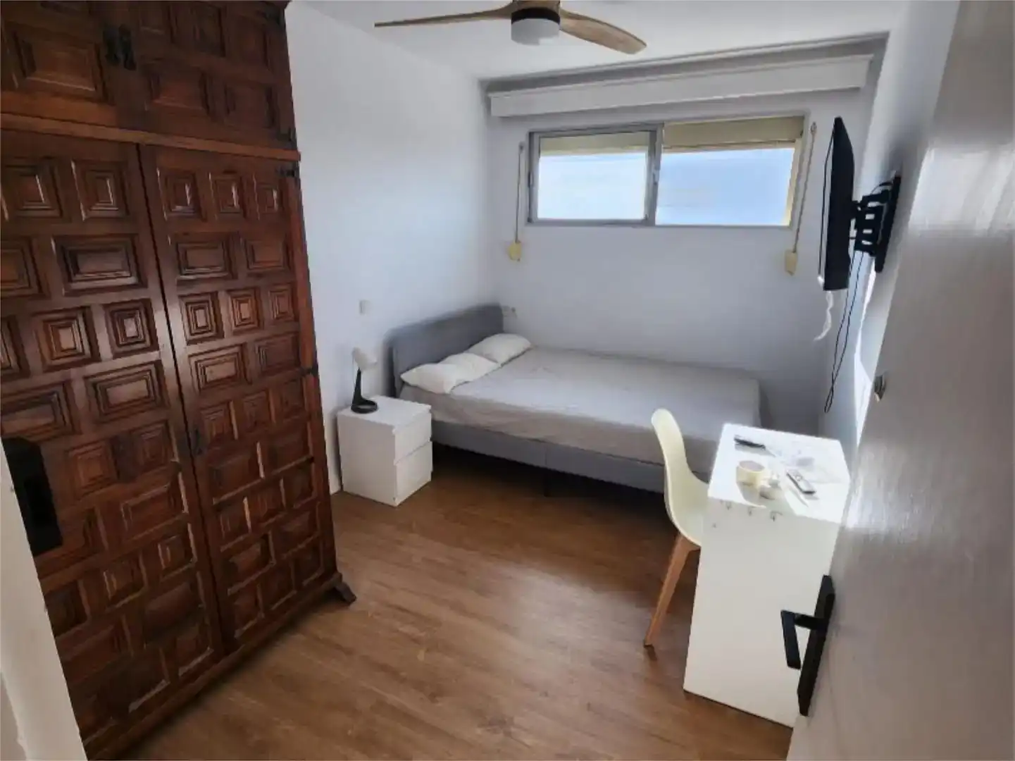 Dormitori de Pis en venda en Estepona amb Aire condicionat, Jardí privat i Parquet