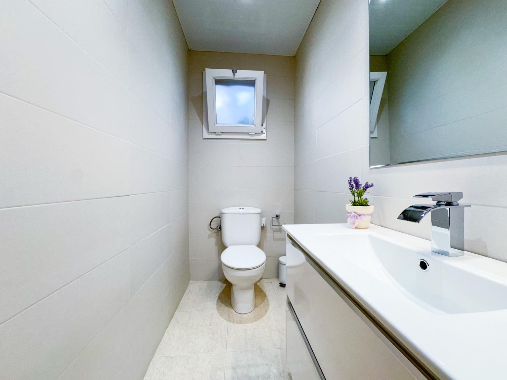 Bany de Casa o xalet en venda en Valls amb Calefacció, Jardí privat i Piscina