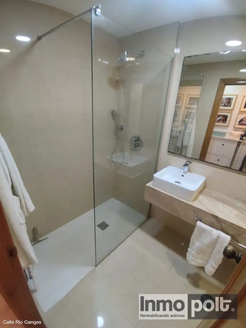 Badezimmer von Haus oder Chalet zur Miete in Torre-Pacheco mit Klimaanlage, Privatgarten und Terrasse