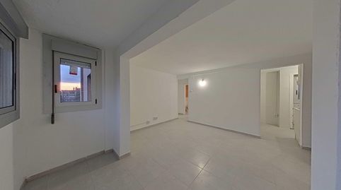 Foto 2 de Piso en venta en Calle Cova Simanya, Sant Llorenç, Terrassa