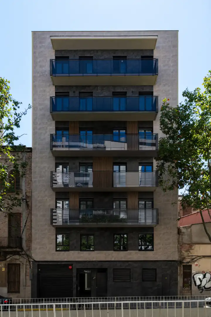 Flat with terrace for sale in Carrer de Calassanç Duran 24