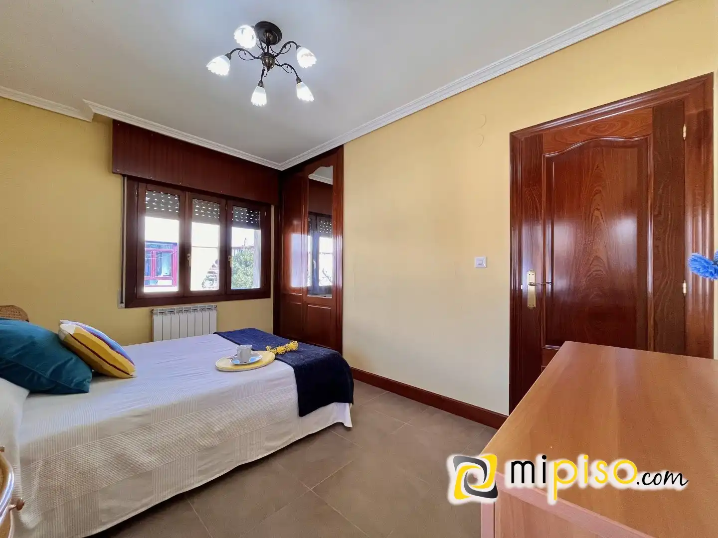 Habitación de Casa o chalet en venta en Santoña con Calefacción