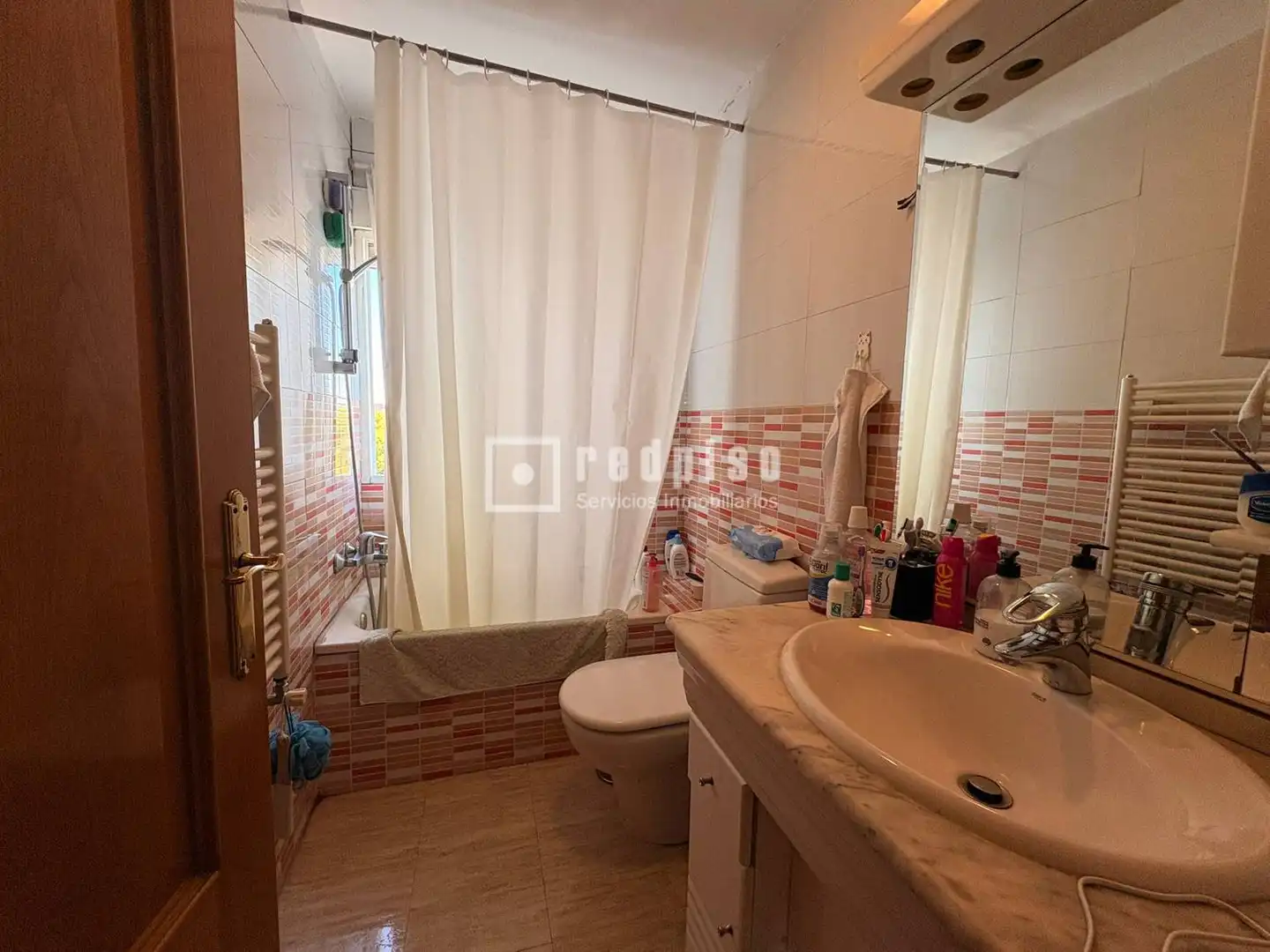 Baño de Piso en venta en Madrid con Aire acondicionado y Calefacción