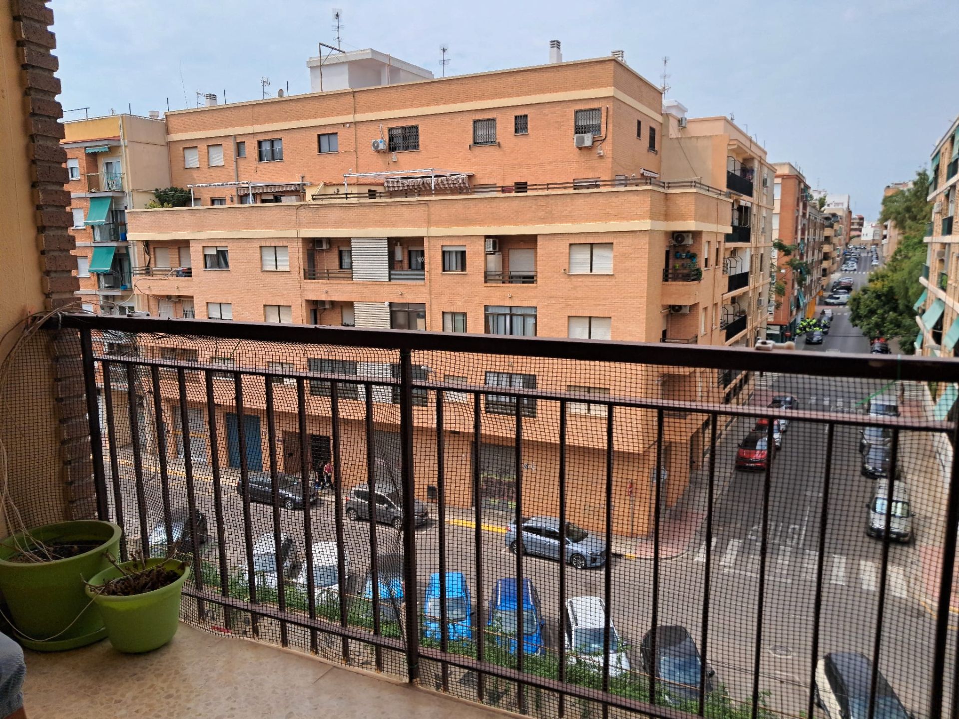 Exterior view of Flat for sale in Burjassot  with Air Conditioner and Terrace