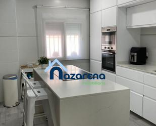 Kitchen of Single-family semi-detached for sale in Dos Hermanas  with Air Conditioner and Balcony