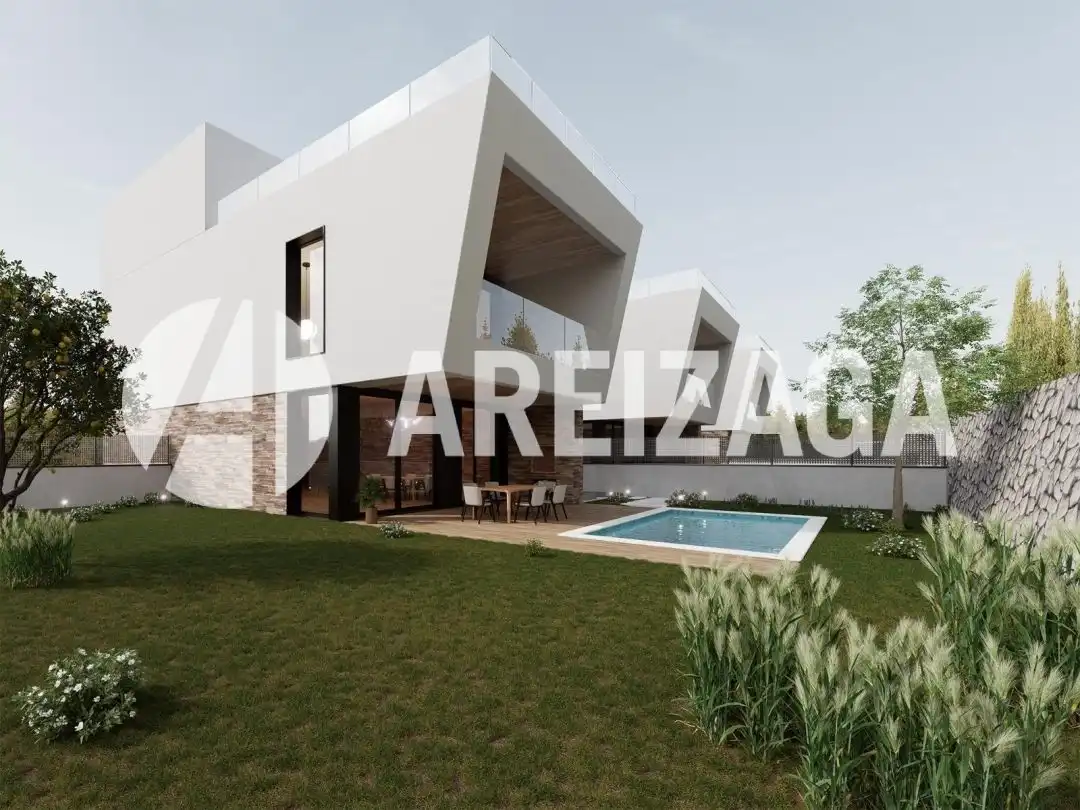 Vista exterior de Casa o chalet en venta en Donostia - San Sebastián  con Calefacción, Jardín privado y Terraza