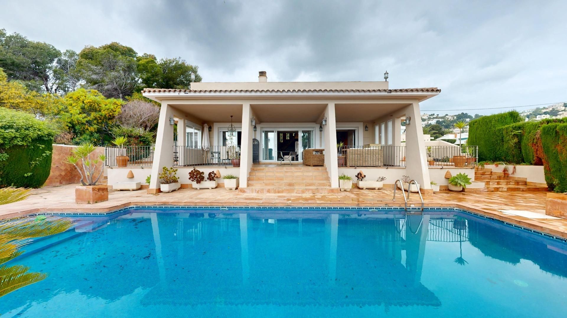 Swimming pool of House or chalet for sale in Moraira  with Air Conditioner, Heating and Private garden