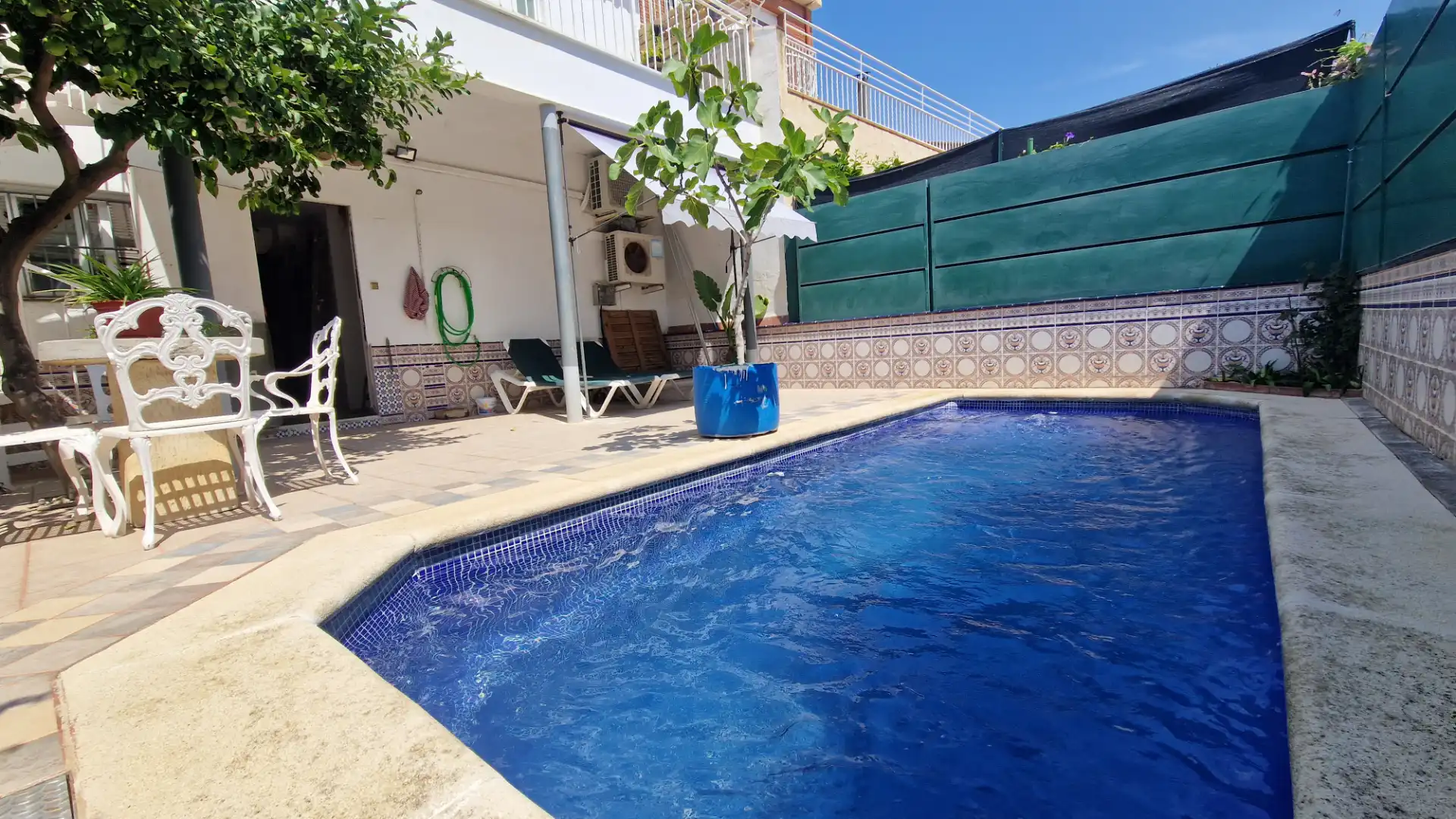 Piscina de Casa adosada en venta en Pineda de Mar con Aire acondicionado, Calefacción y Jardín privado