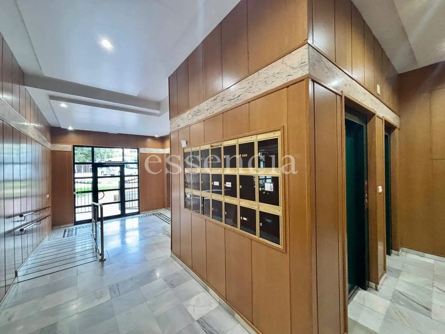 Flat for sale in Gandia  with Air Conditioner and Balcony