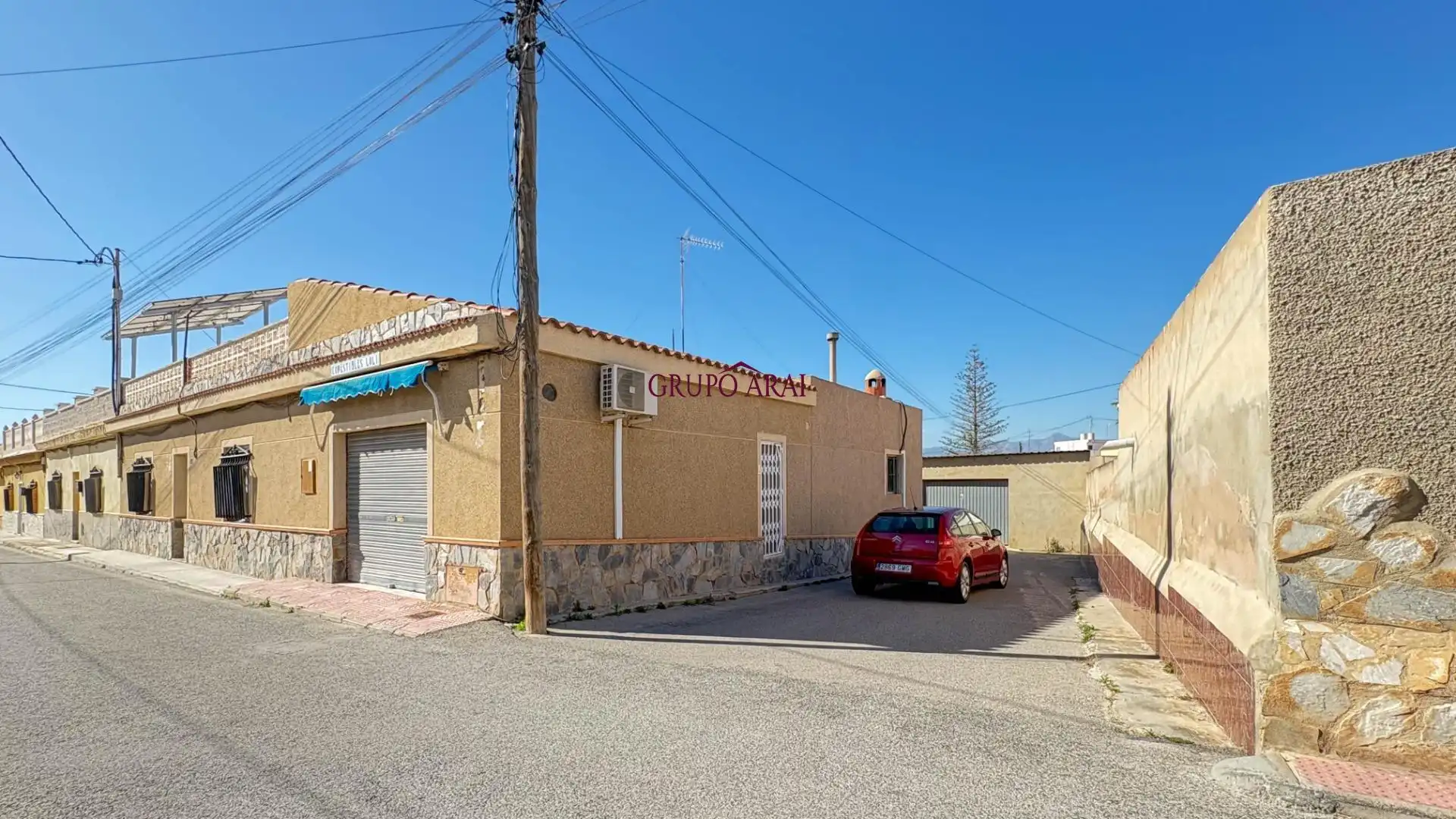 Vista exterior de Casa o xalet en venda en Alicante / Alacant amb Aire condicionat