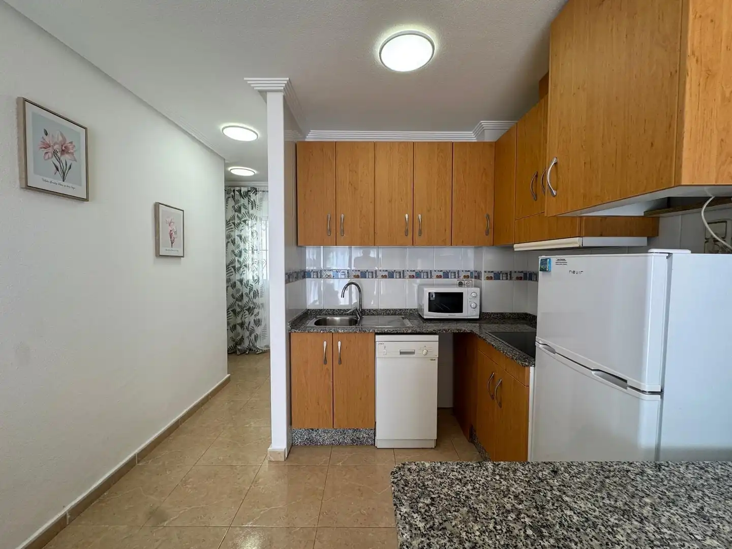 Cocina de Estudio en venta en Torrevieja con Aire acondicionado, Terraza y Amueblado