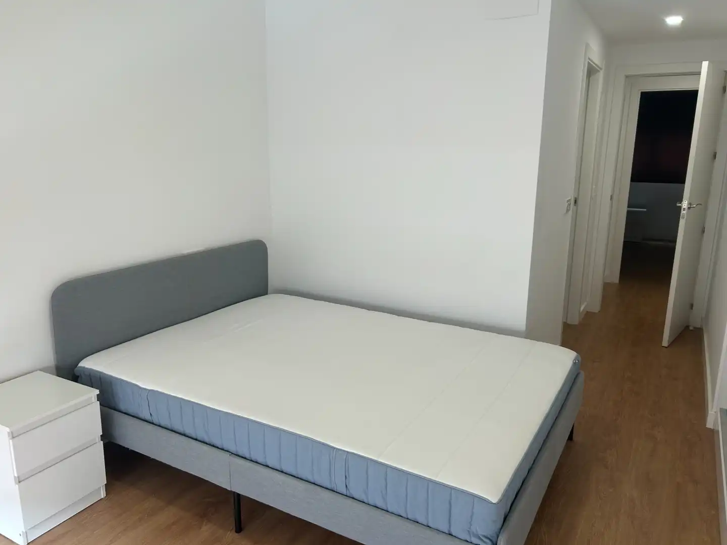 Dormitori de Apartament de lloguer en Murcia amb Aire condicionat, Calefacció i Moblat