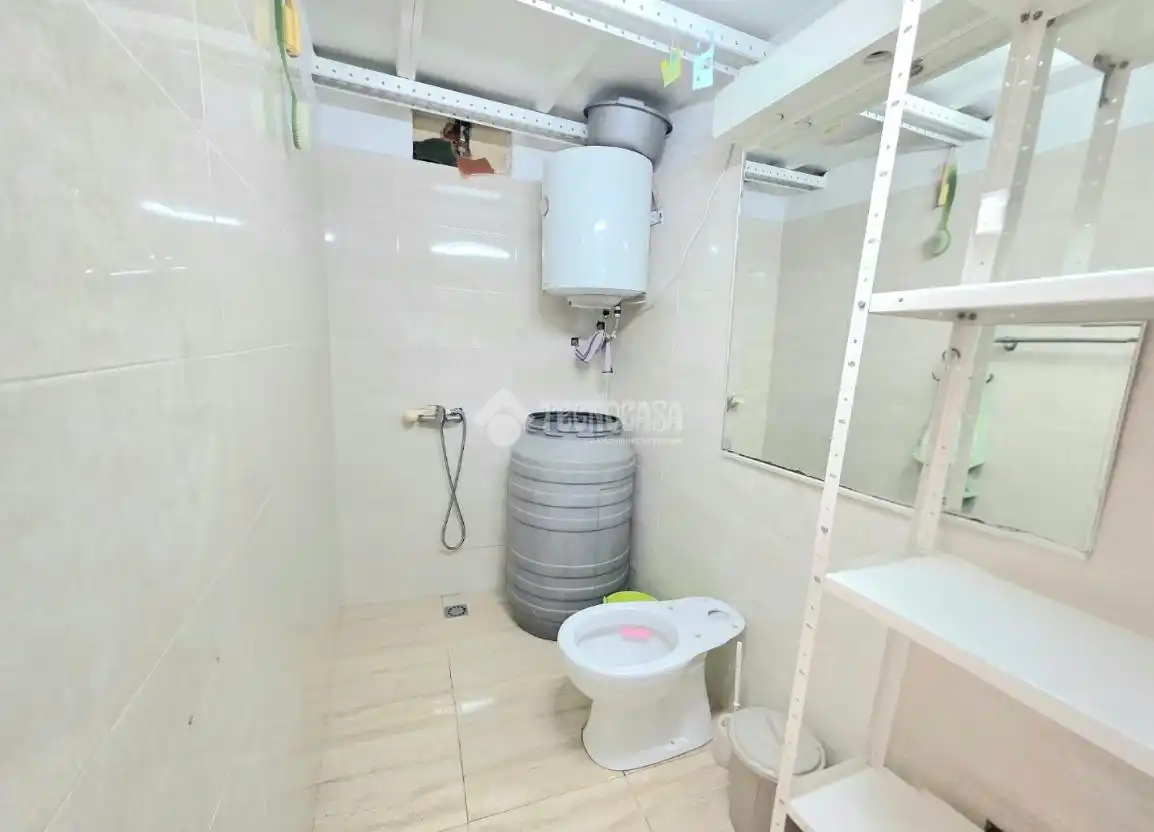 Baño de Casa adosada en venta en Almería con Calefacción