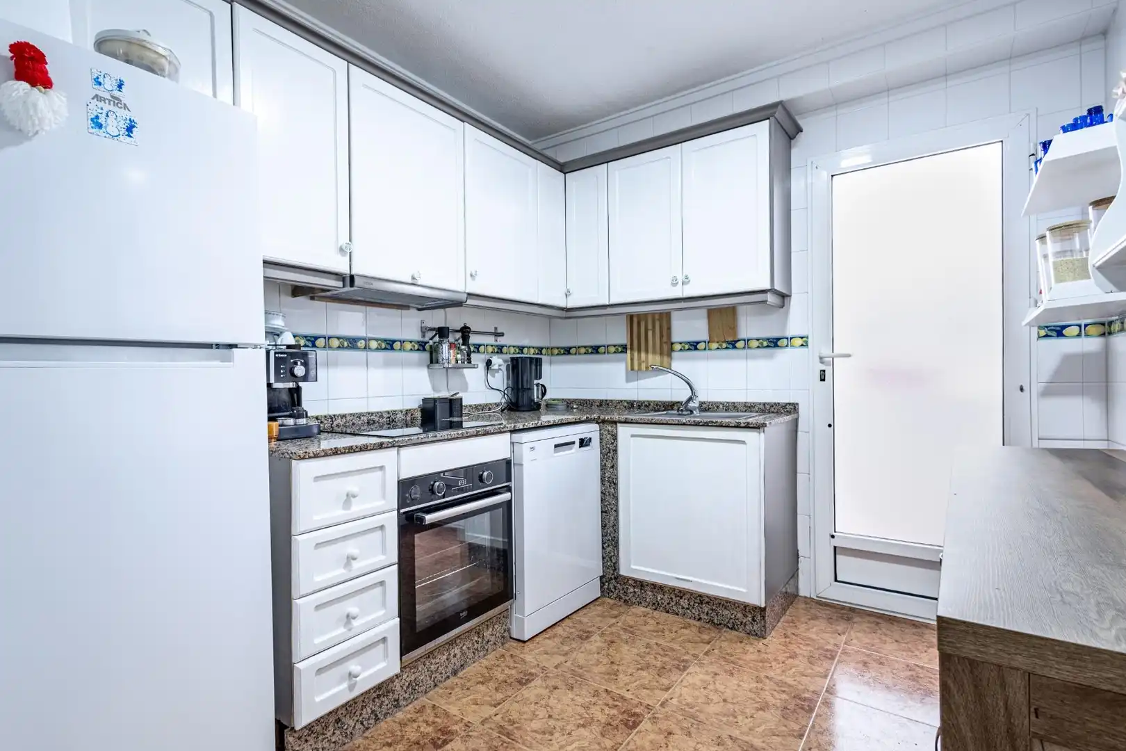 Küche von Wohnung zum Verkauf in Torrevieja mit Terrasse, Möbliert und Balkon