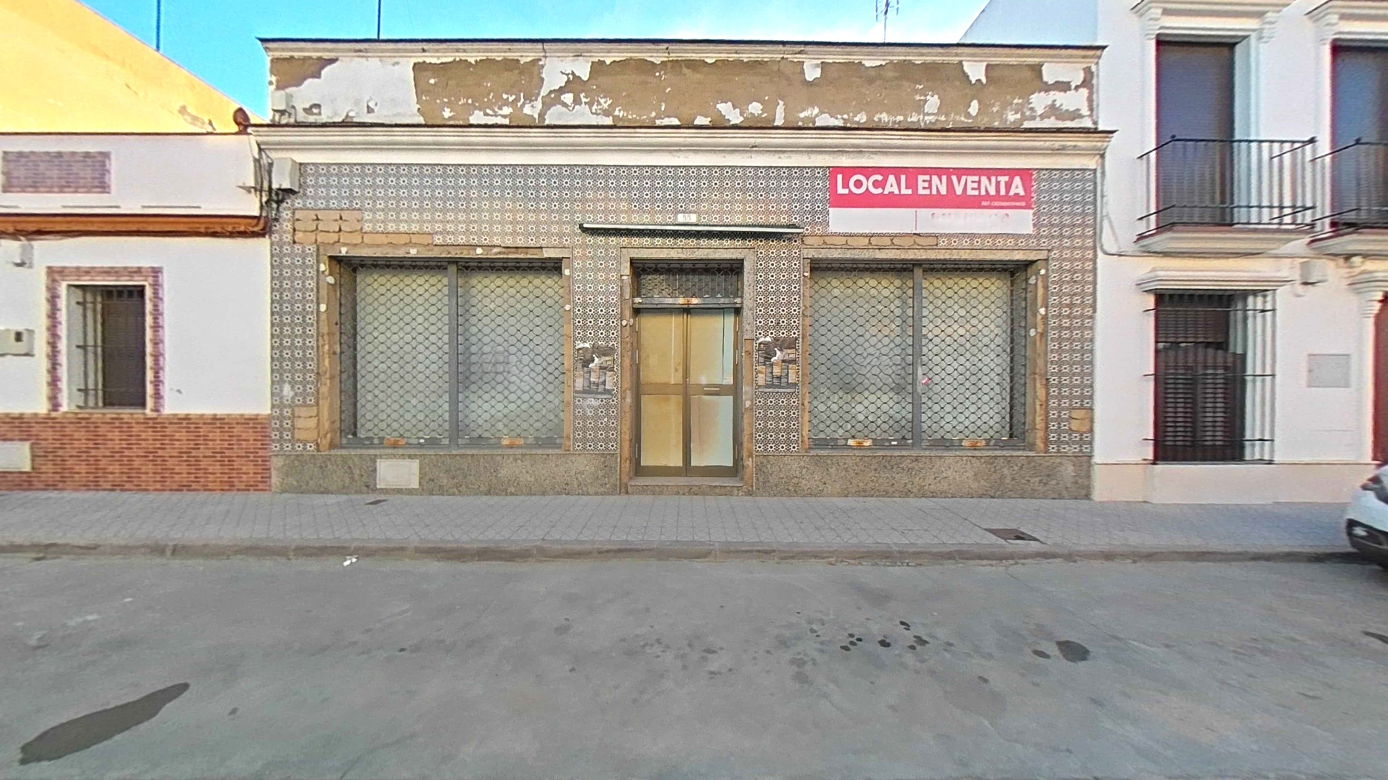Vista exterior de Local en venda en Mairena del Alcor