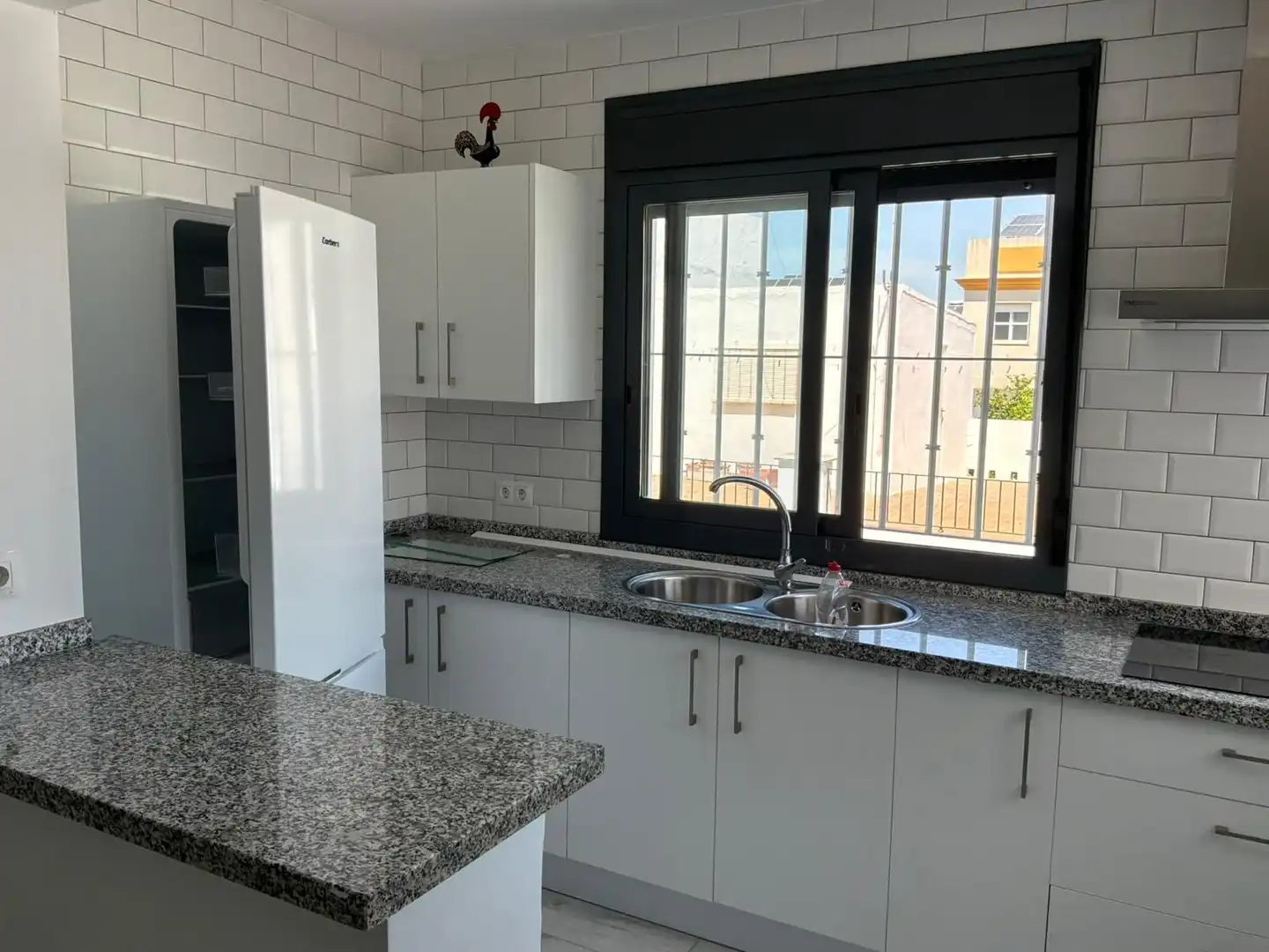 Küche von Gebäude zum Verkauf in Utrera