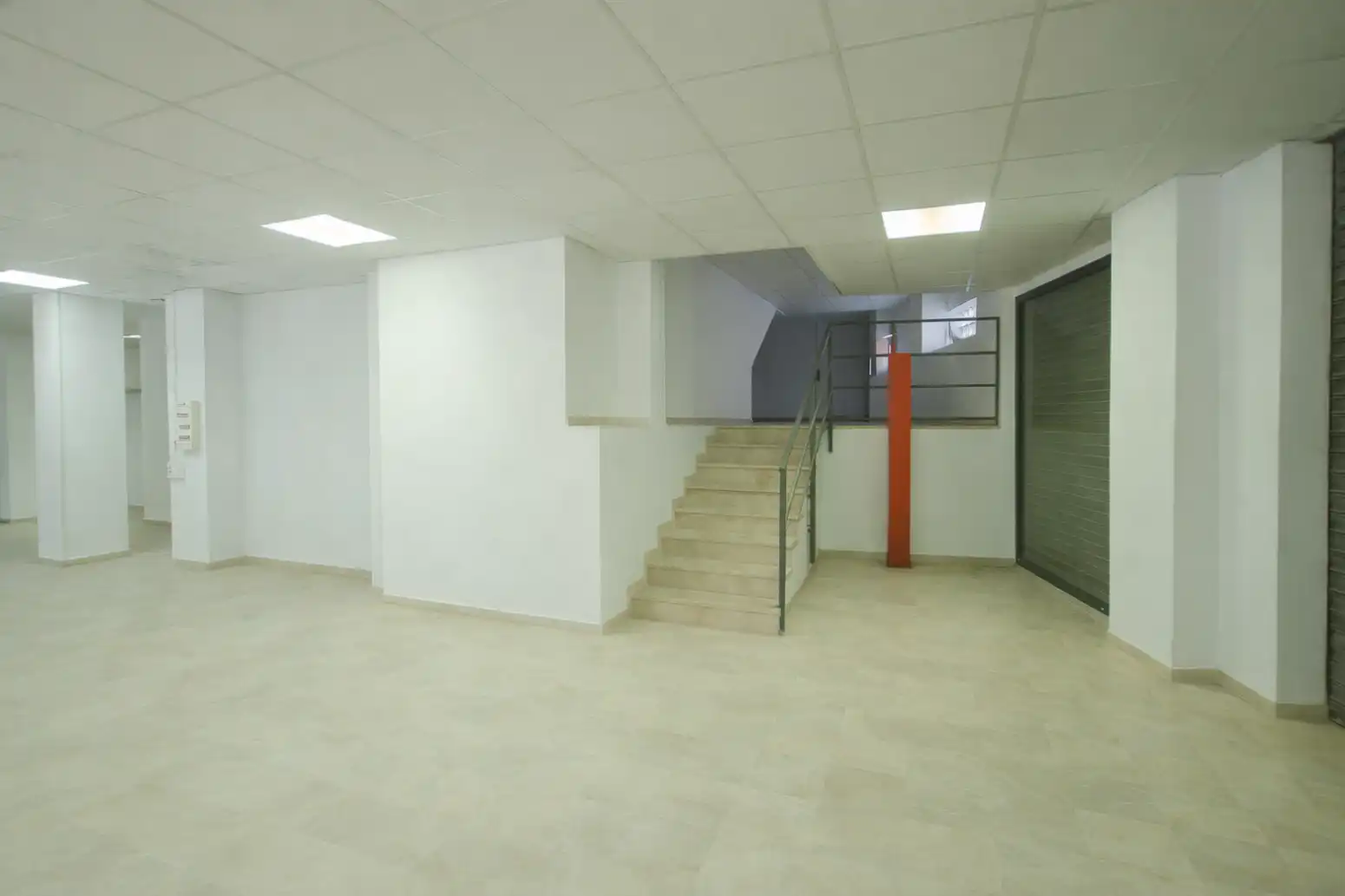 Local comercial en venta en CL VGEN DEL PILAR, imagen 3