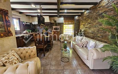 Living room of House or chalet for sale in Villamayor  with Air Conditioner and Swimming Pool