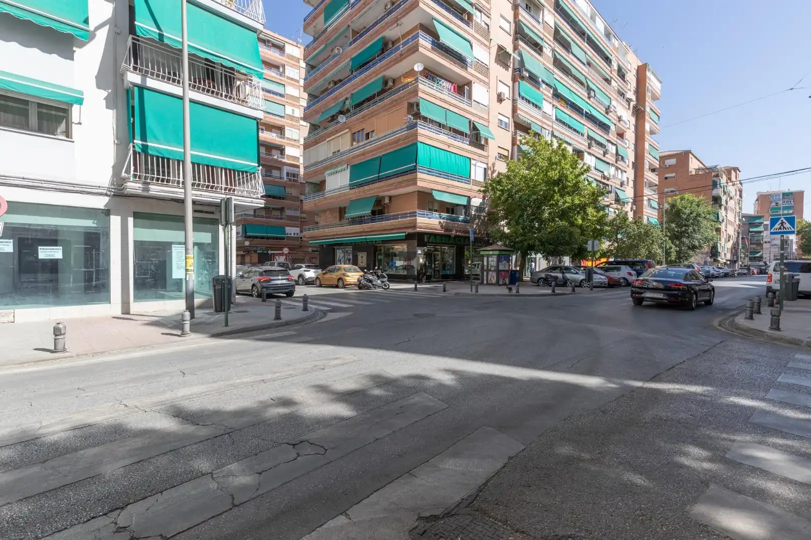 Außenansicht von Geschaftsraum zum Verkauf in Granada