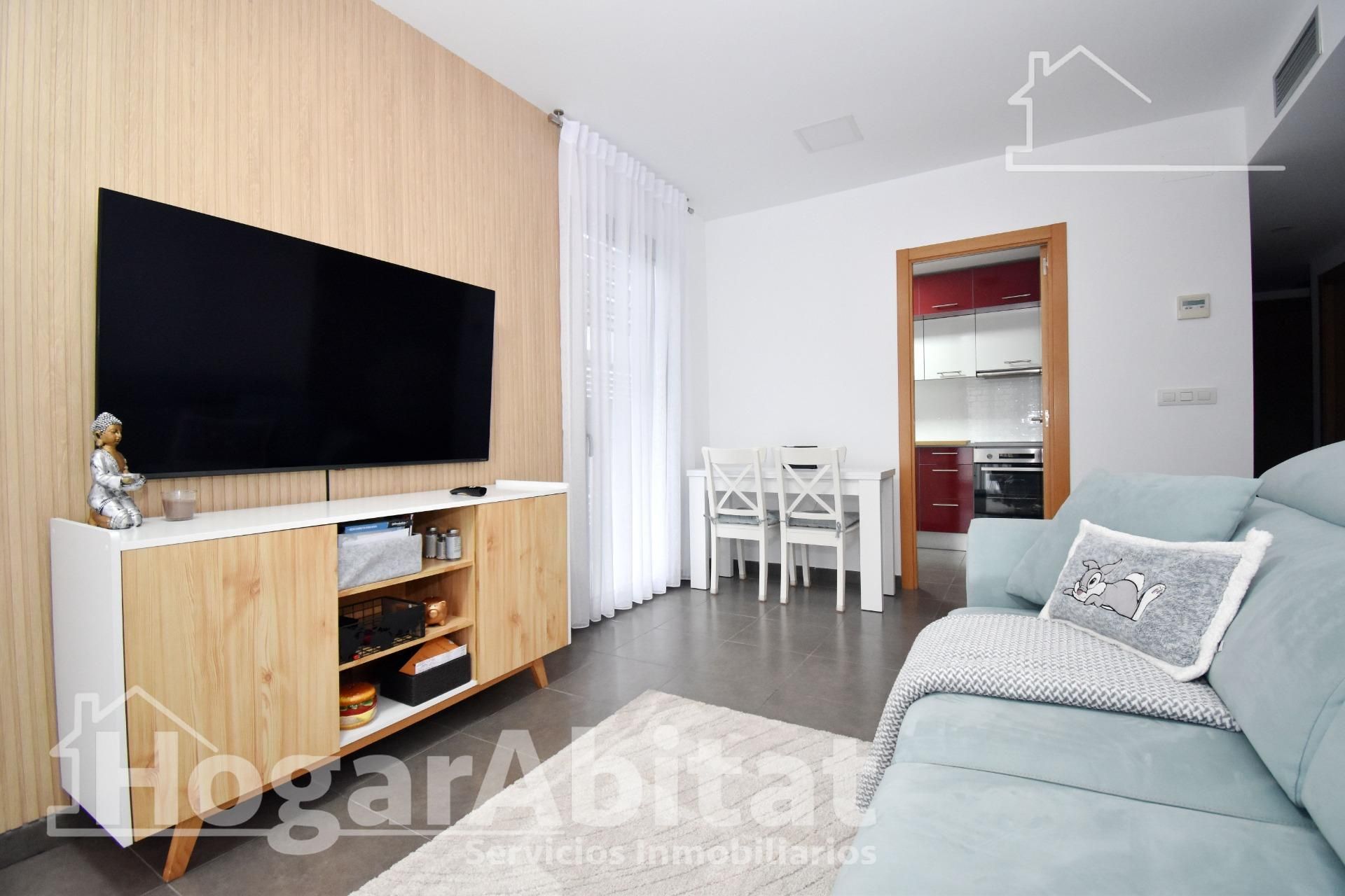 Living room of Flat for sale in Castellón de la Plana / Castelló de la Plana  with Air Conditioner, Terrace and Storage room